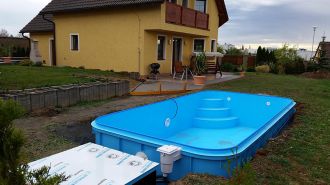 Jižní Morava - plastový bazén do země