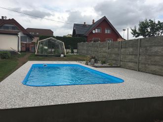 Klatovy - plastový bazén do země